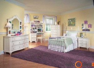 Prabangus klasikinio stiliaus vaiko kambarys