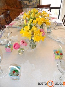 Mini dovanėlės svečiams ir pavasarinės gėlės