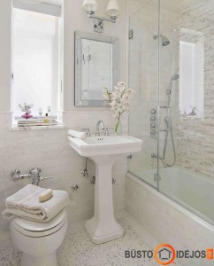 Baltutėlis vonios kambarys
